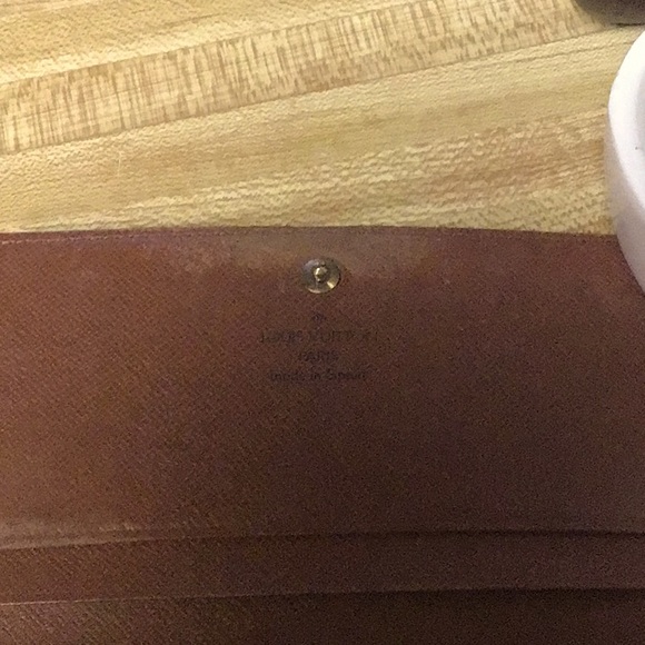 Louis Vuitton Wallet - Picture 5 of 7
